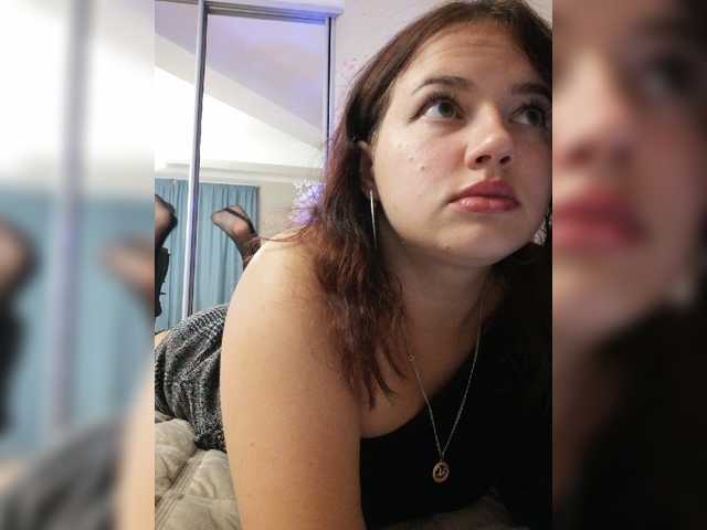 Yulua1285 live cam on BongaCams