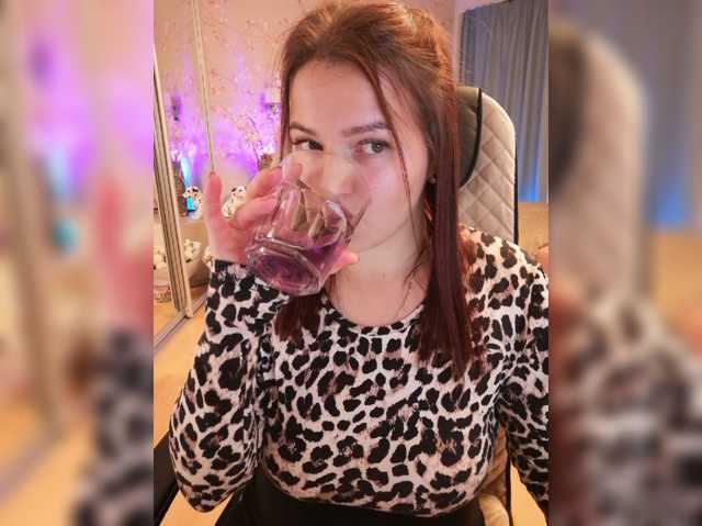 Yulua1285 live cam on BongaCams