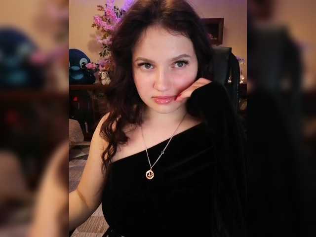 Yulua1285's BongaCams show and profile