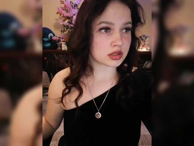 Yulua1285's BongaCams show and profile