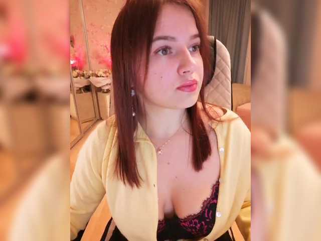 Yulua1285 live cam on BongaCams