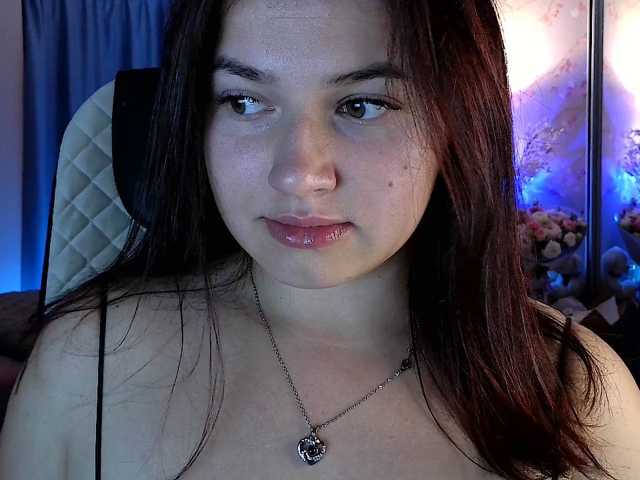 Yulua1285 live cam on BongaCams