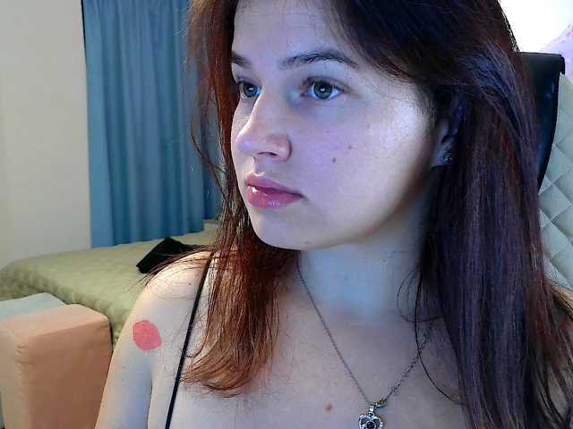 Yulua1285 live cam on BongaCams