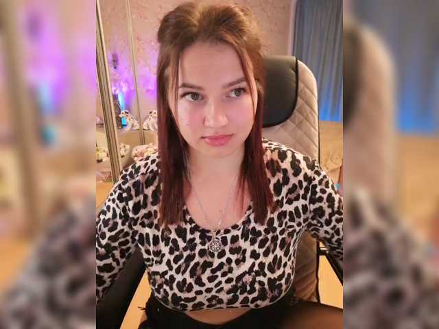 Yulua1285, live now on BongaCams