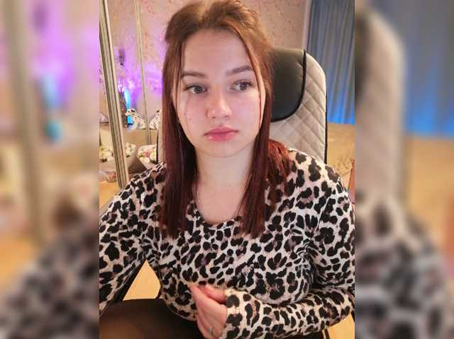 Yulua1285, live now on BongaCams