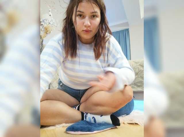 ___Julia___ live cam preview