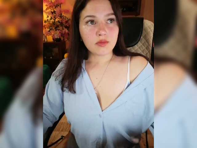 Yulua1285 live cam on BongaCams