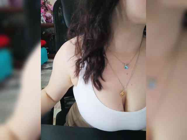 JuliaHesperaks webcam
