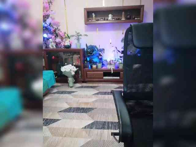 JuliaHesperaks webcam