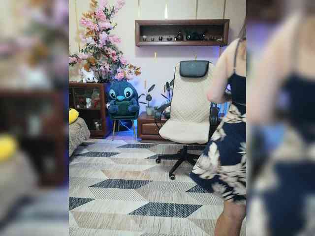JuliaHesperaks webcam