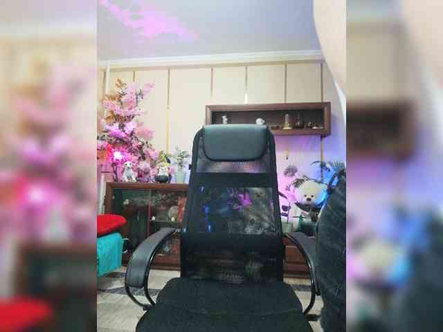 JuliaHesperaks webcam