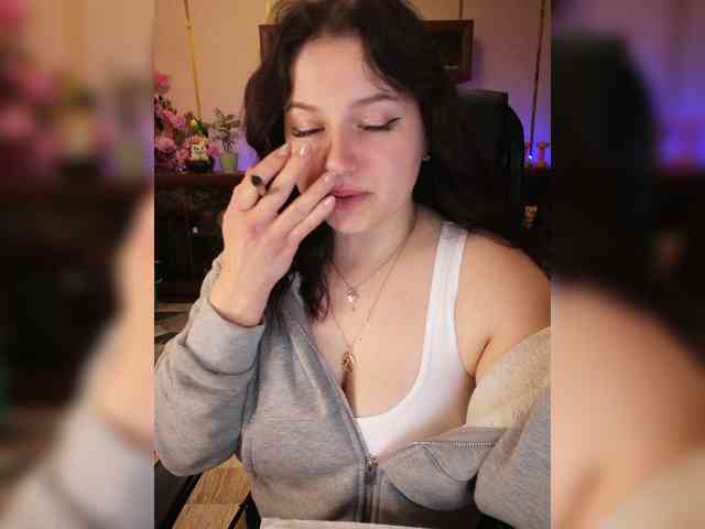 JuliaHesperaks webcam