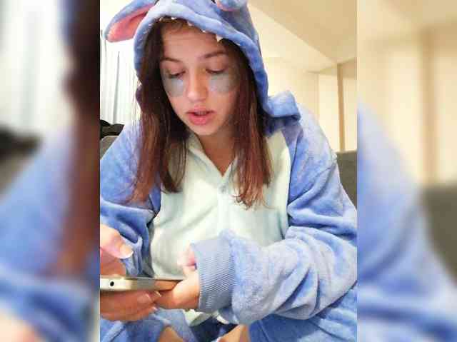 ___Julia___ webcam