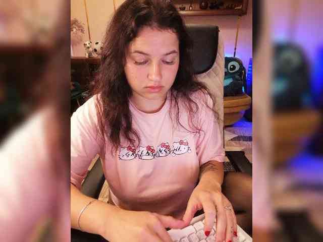 JuliaHesperaks webcam