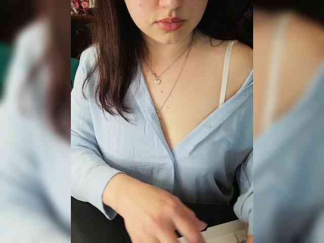 JuliaHesperaks webcam