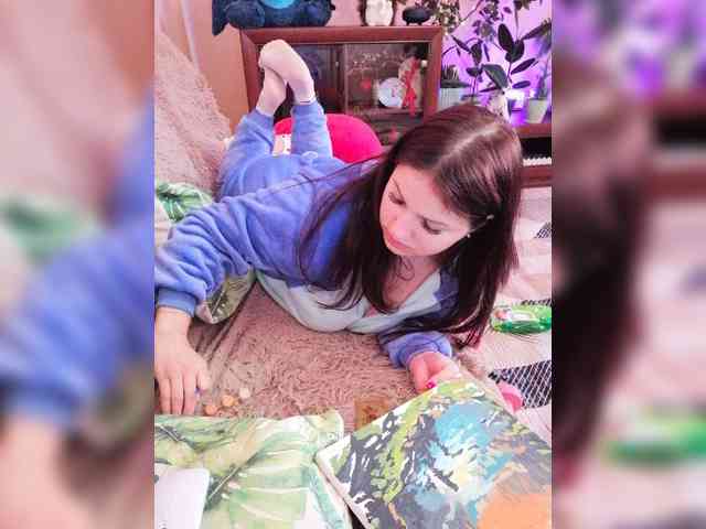 JuliaHesperaks webcam