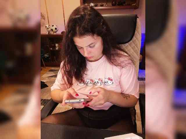 JuliaHesperaks webcam