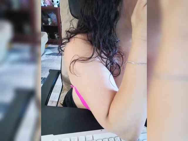 JuliaHesperaks webcam