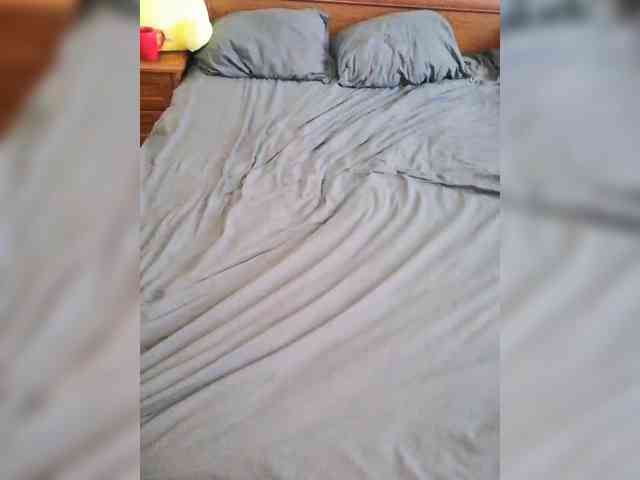 JuliaHesperaks webcam