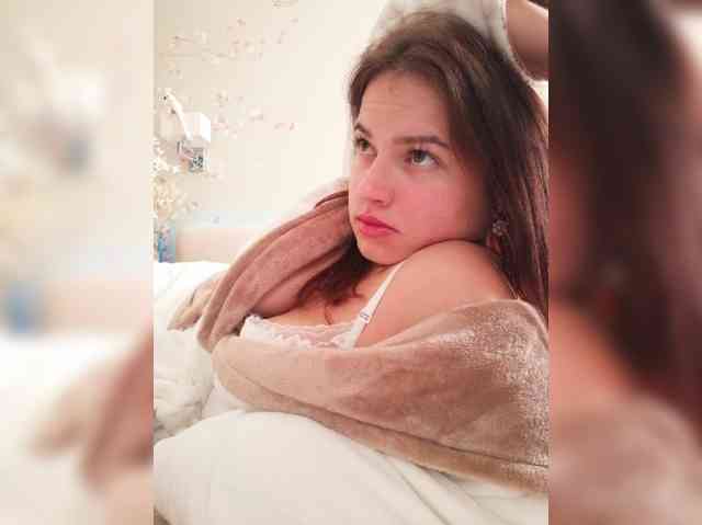 ___Julia___ webcam