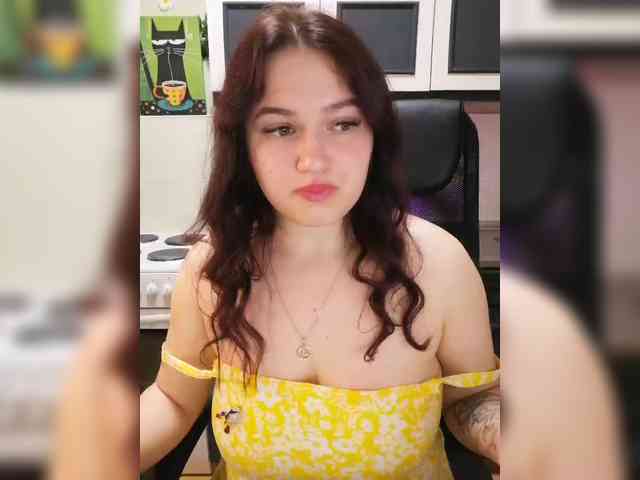 JuliaHesperaks webcam