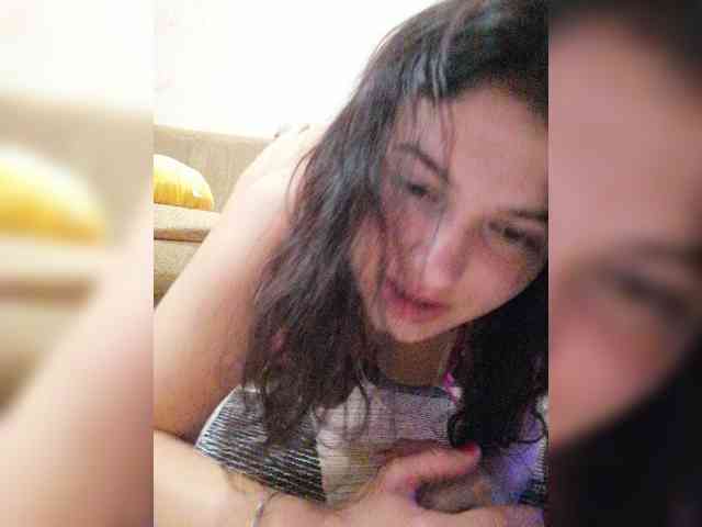 JuliaHesperaks webcam