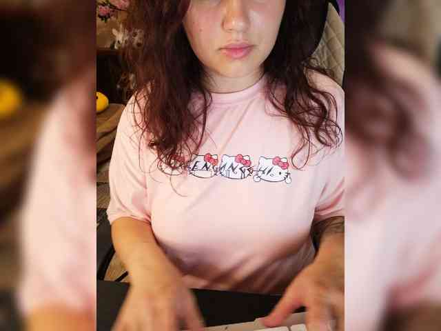 JuliaHesperaks webcam