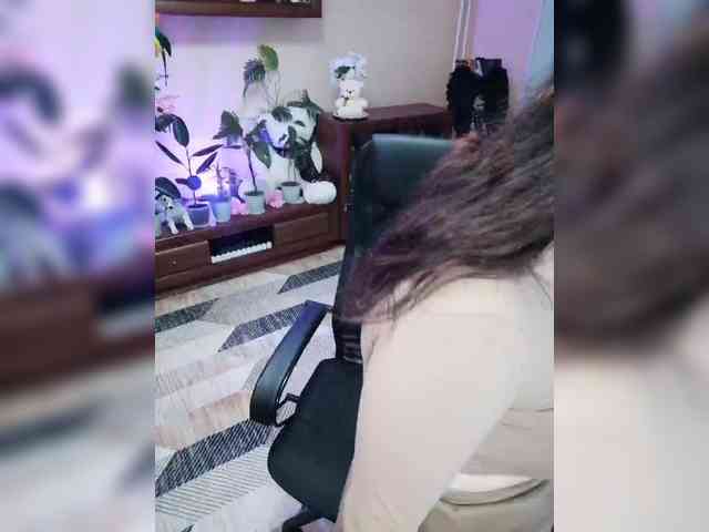 JuliaHesperaks webcam
