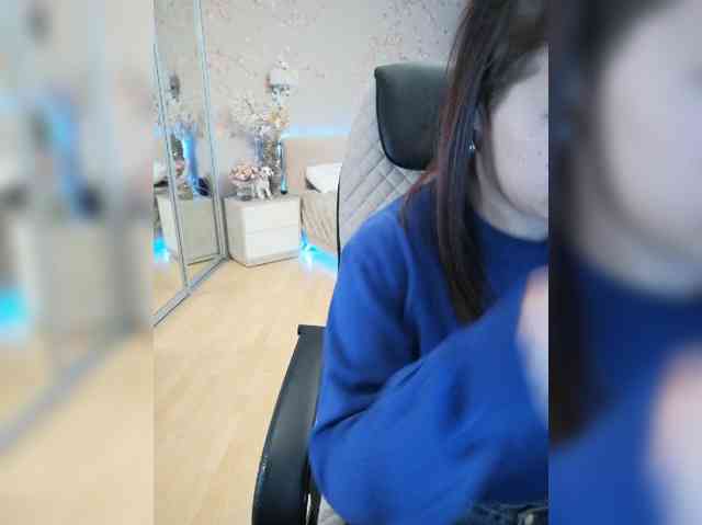 ___Julia___ webcam