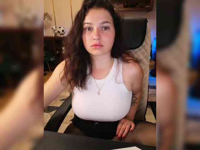 JuliaHesperaks webcam