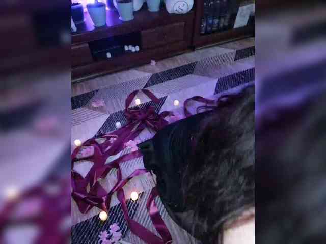 JuliaHesperaks webcam