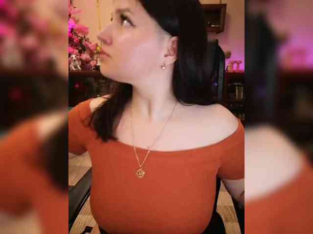 JuliaHesperaks webcam
