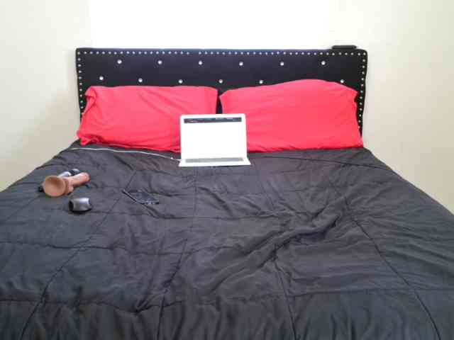 Baddie_kiki webcam