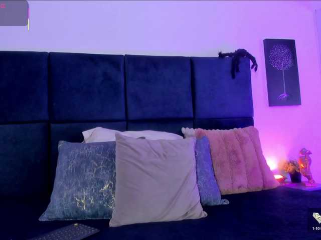 AprilJhonnes live cam on BongaCams