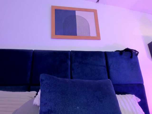 AprilJhonnes live cam on BongaCams