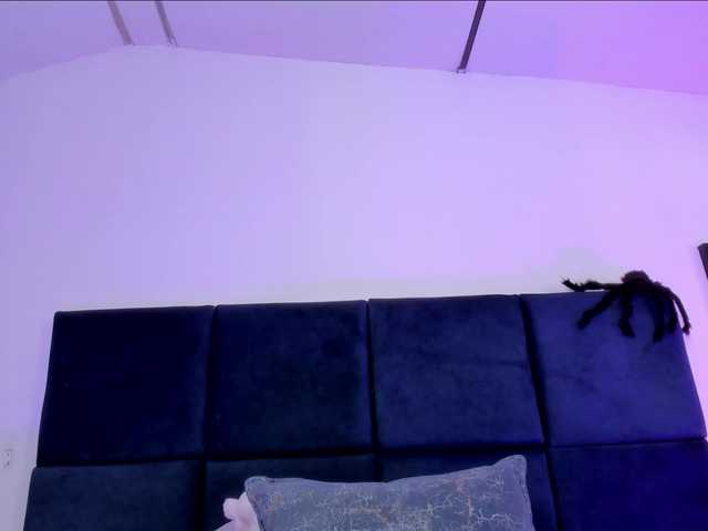 AprilJhonnes live cam on BongaCams