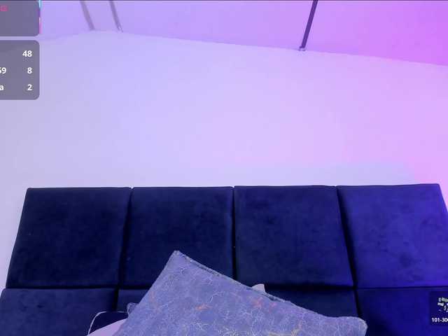 AprilJhonnes live cam on BongaCams