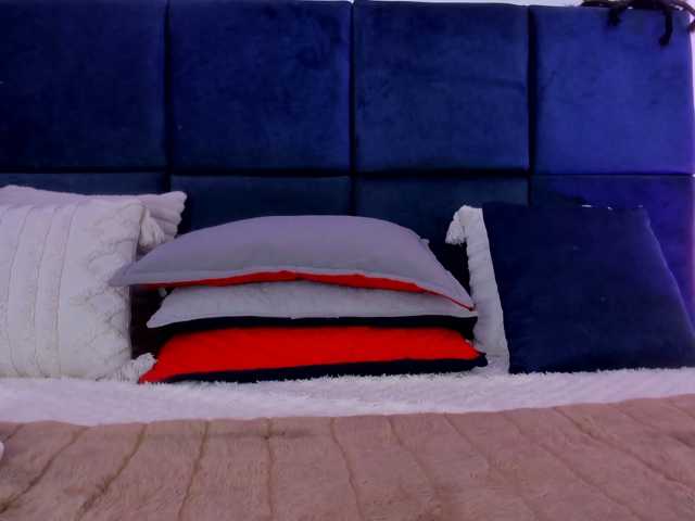AprilJhonnes live cam on BongaCams
