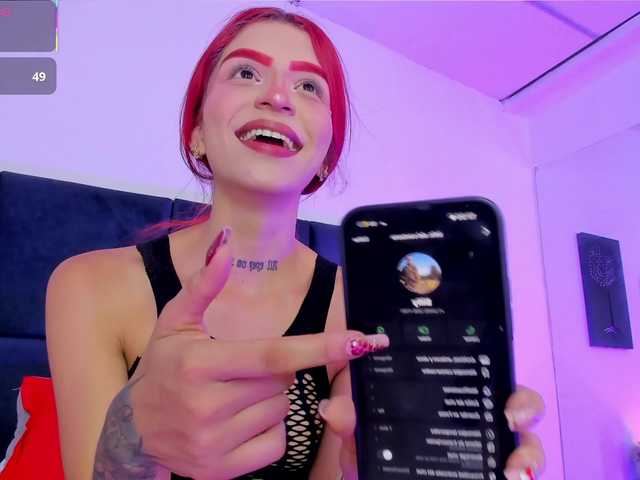AprilJhonnes live cam on BongaCams