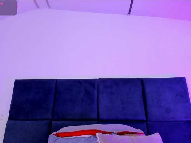 AprilJhonnes live webcam show