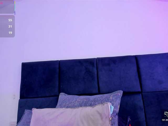AprilJhonnes live cam on BongaCams