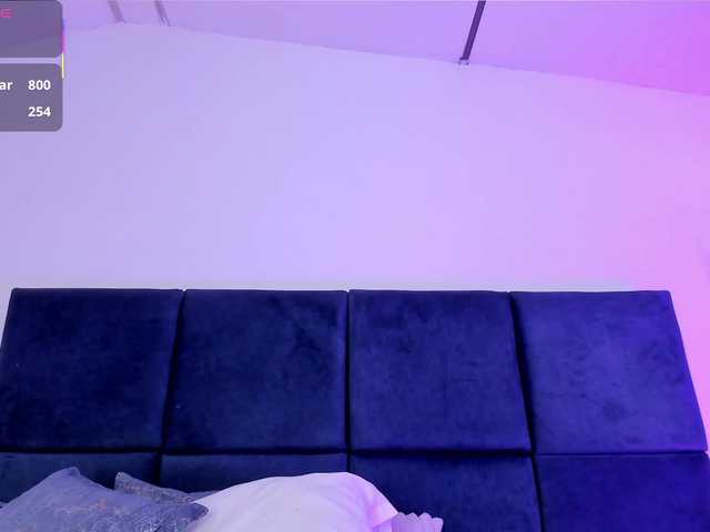 AprilJhonnes live cam on BongaCams