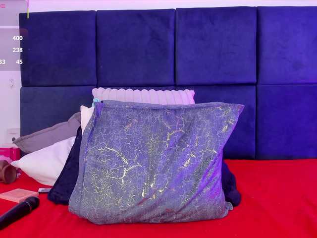 AprilJhonnes live cam on UnifiedCams