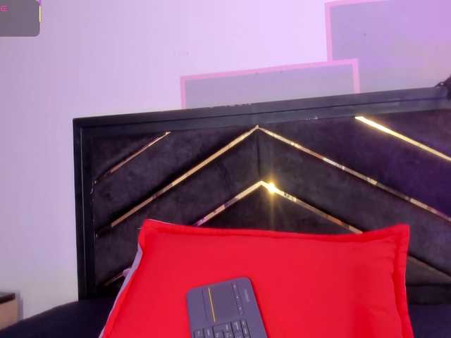 AprilJhonnes live cam on BongaCams