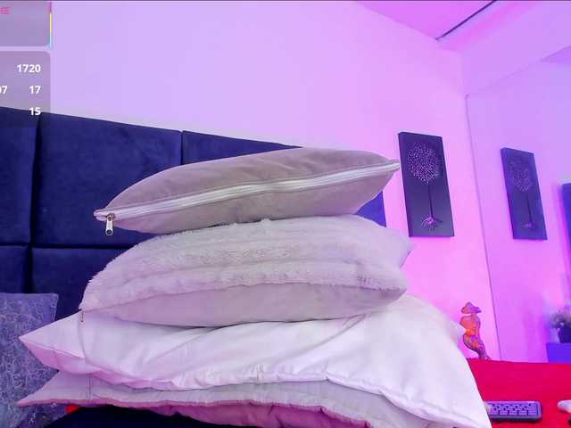 AprilJhonnes live cam on BongaCams