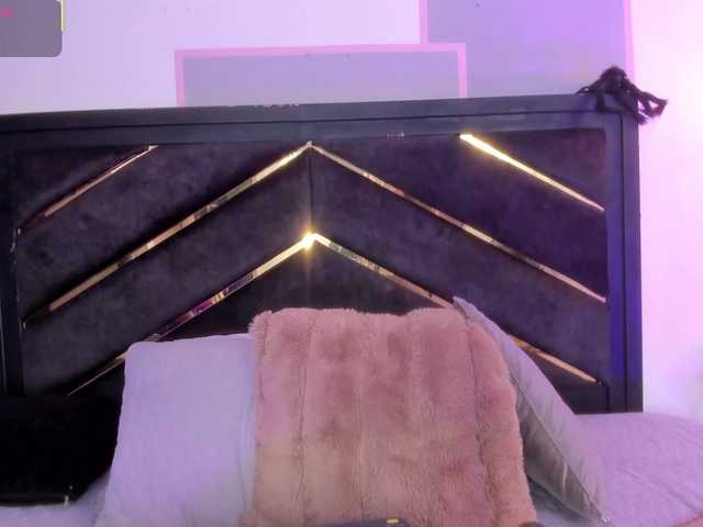AprilJhonnes live cam on BongaCams