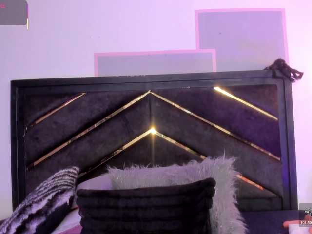 AprilJhonnes live cam on BongaCams