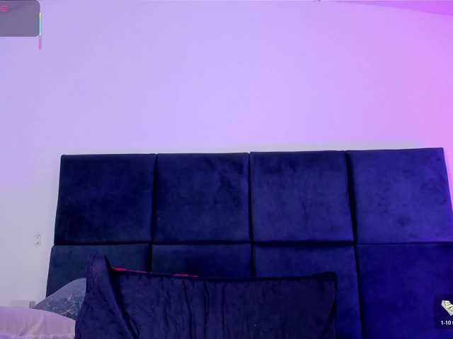 AprilJhonnes live webcam show