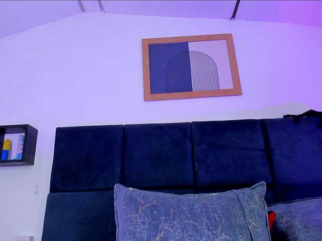 AprilJhonnes live cam on BongaCams