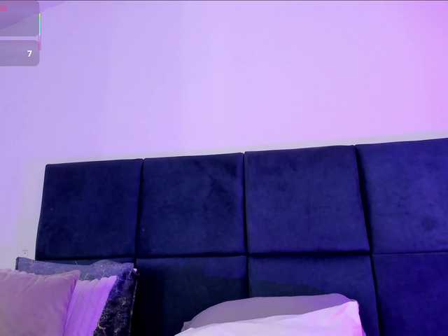 AprilJhonnes live cam on BongaCams